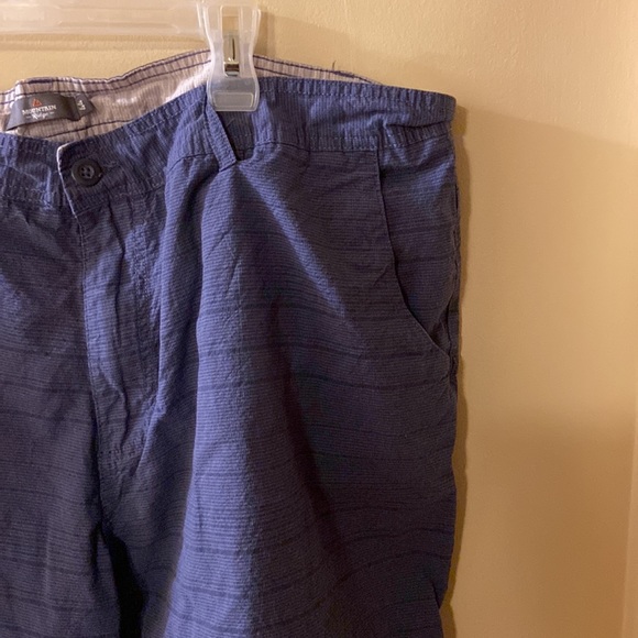 Mountain Ridge blue shorts - size 44 - Picture 3 of 6